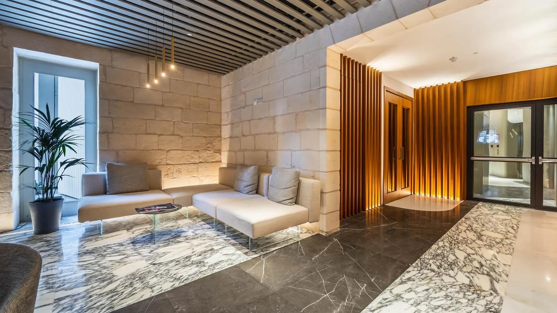Vista Suites In Apartment In Mercury Towers Saint Julian's 0*,