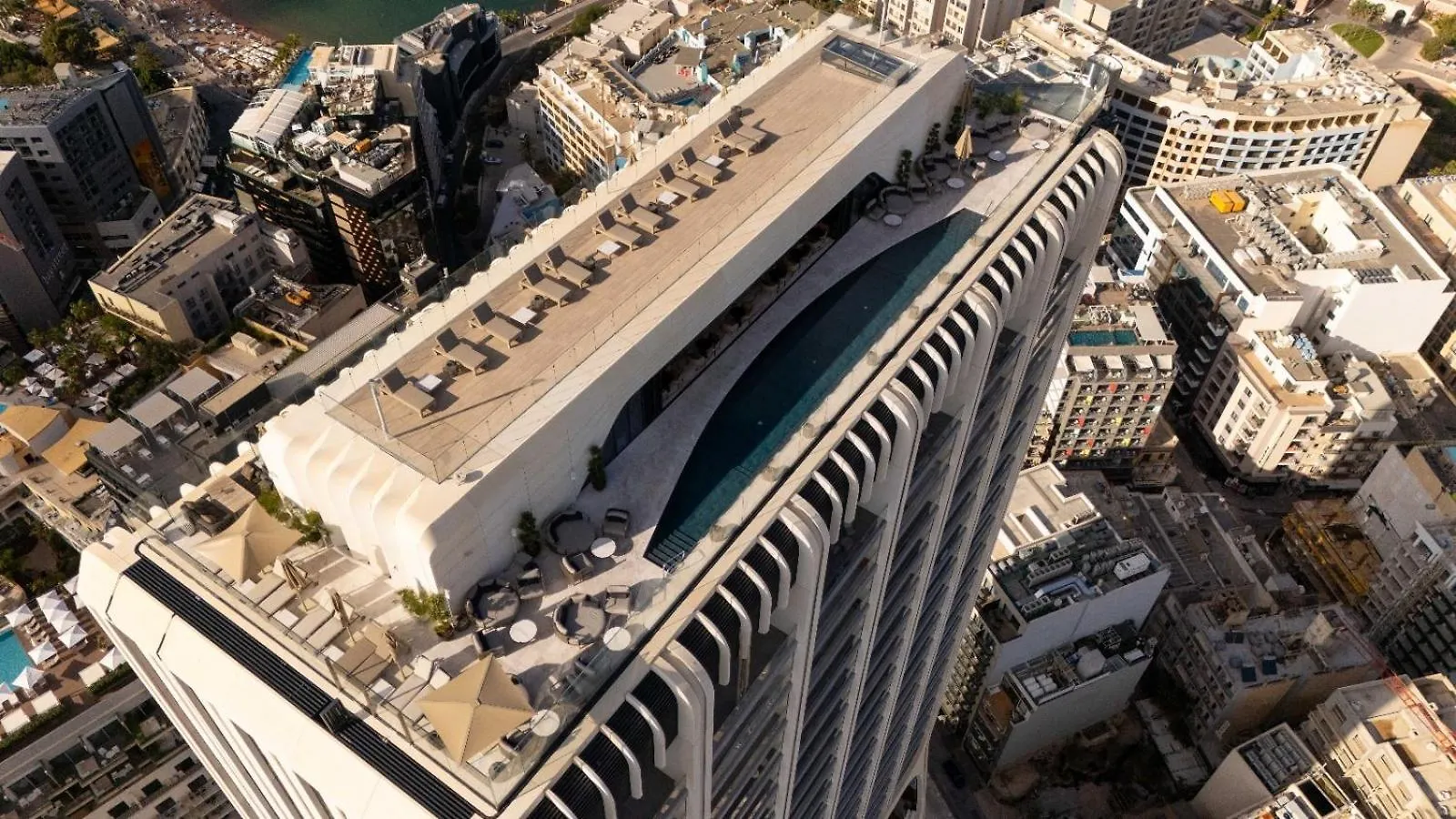 Vista Suites In Apartment In Mercury Towers Saint Julian's
